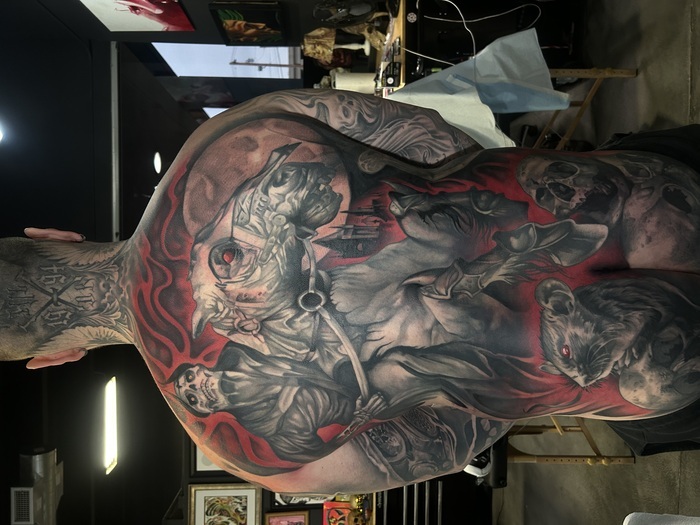 TattooExpo+/participants/SMYTvKjFYG/tattoo-expo-26490-1263506298ac847084ed36758c399b0d.jpg